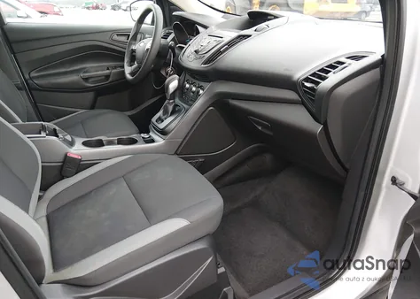 2016 Ford Escape S из США, поврежденный, VIN 1FMCU0F70GUB19641